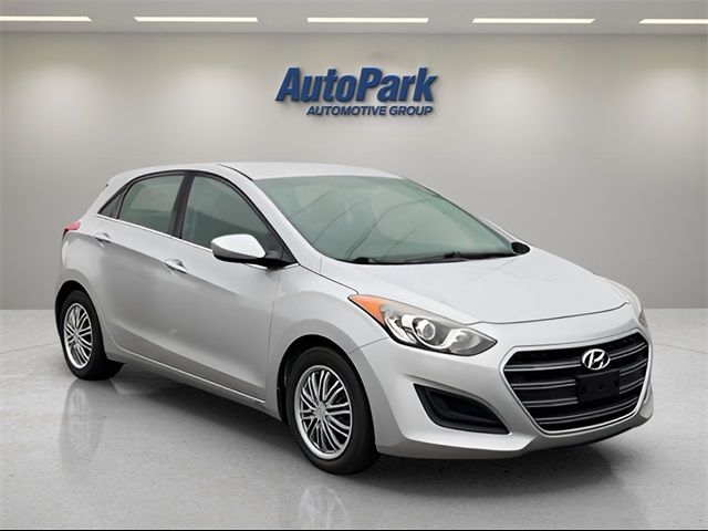 2017 Hyundai Elantra GT Base