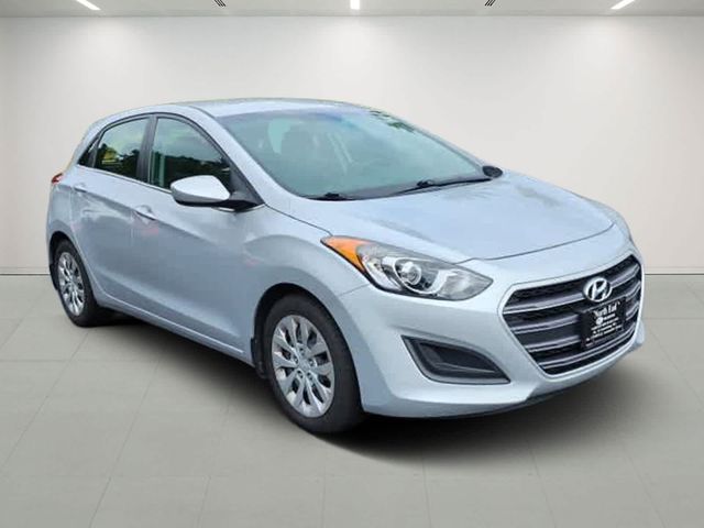 2017 Hyundai Elantra GT Base