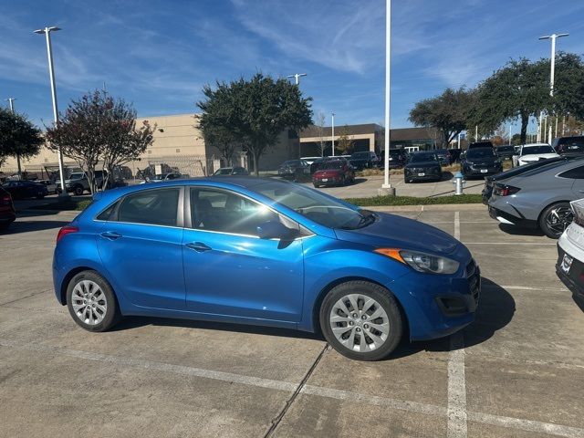 2017 Hyundai Elantra GT Base