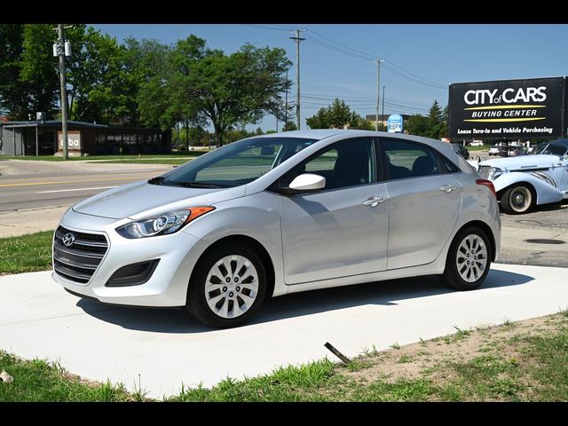 2017 Hyundai Elantra GT Base