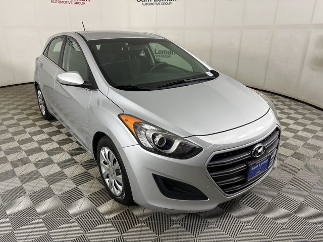 2017 Hyundai Elantra GT Base