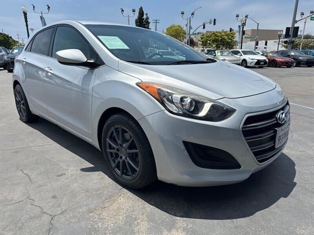 2017 Hyundai Elantra GT Base