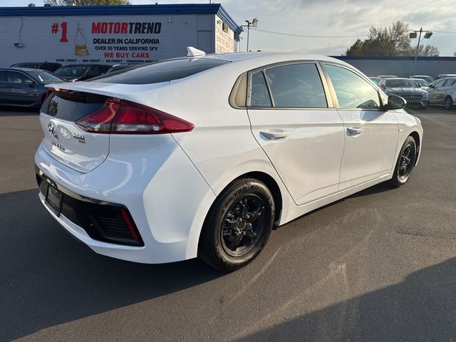 2017 Hyundai Ioniq Hybrid Blue