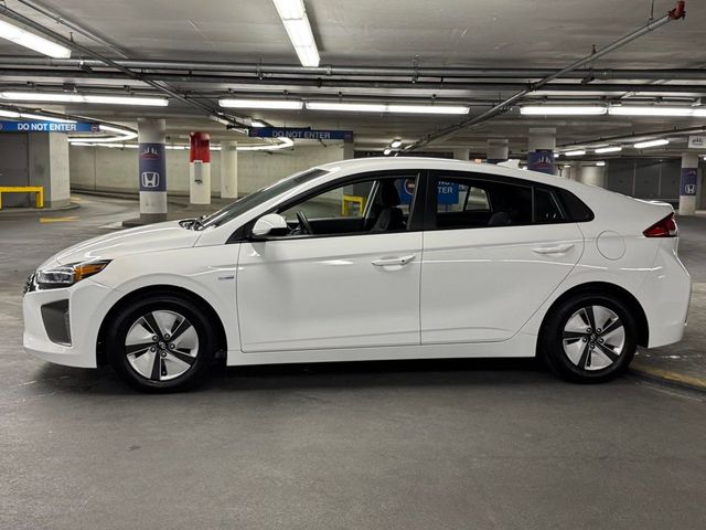 2017 Hyundai Ioniq Hybrid Blue