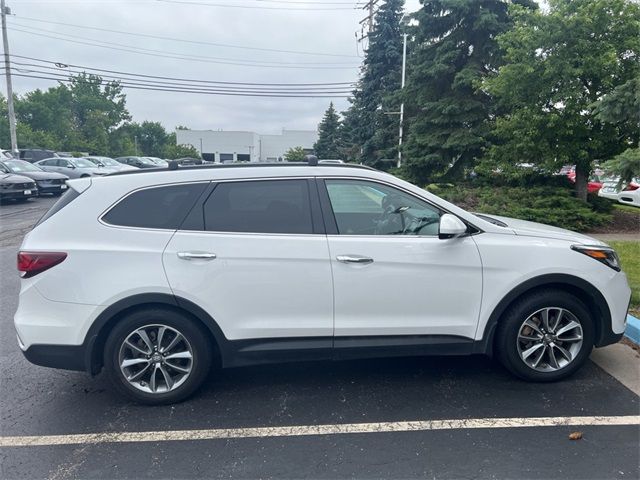 2017 Hyundai Santa Fe SE