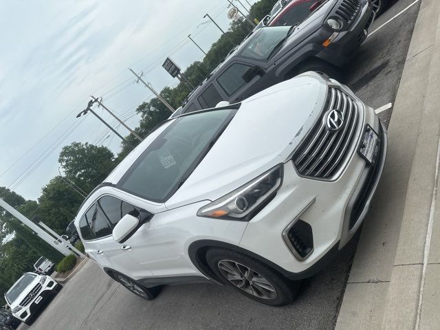 2017 Hyundai Santa Fe SE