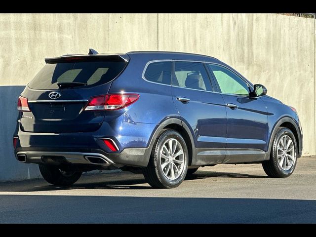 2017 Hyundai Santa Fe SE