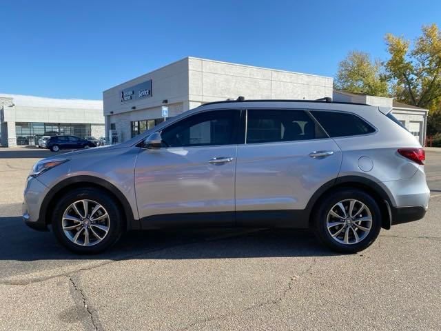 2017 Hyundai Santa Fe SE