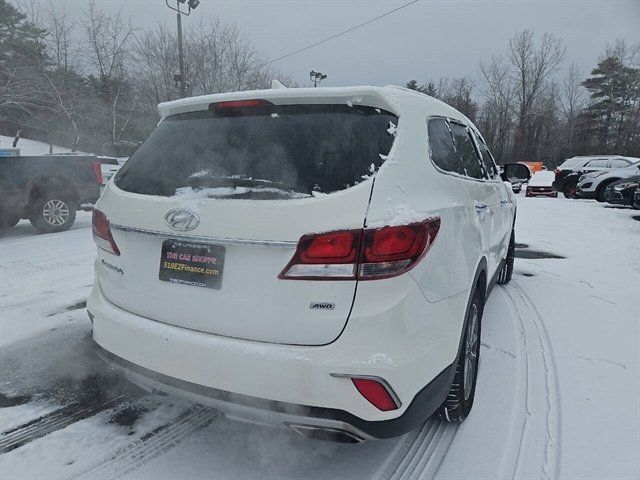 2017 Hyundai Santa Fe SE