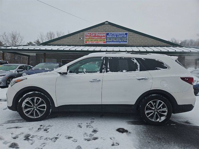 2017 Hyundai Santa Fe SE