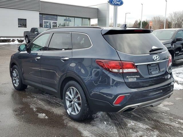 2017 Hyundai Santa Fe SE