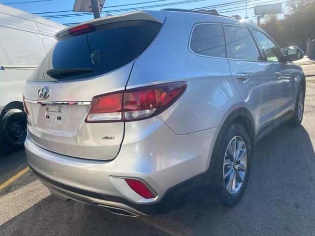 2017 Hyundai Santa Fe SE