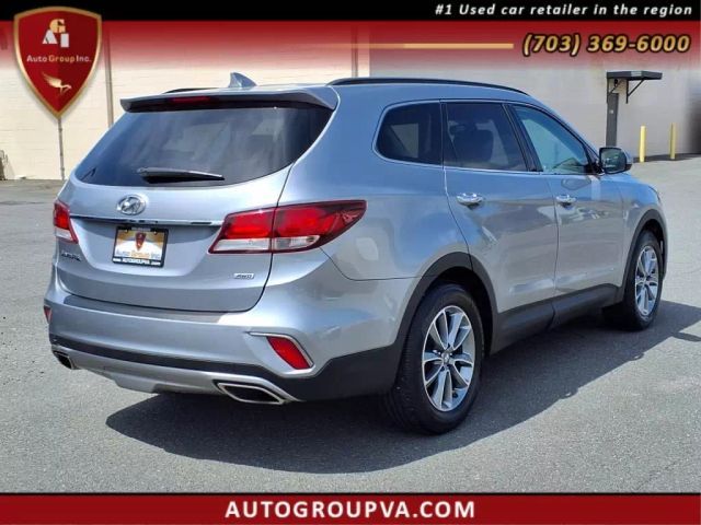 2017 Hyundai Santa Fe SE