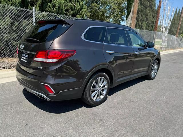 2017 Hyundai Santa Fe SE