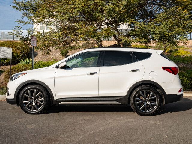 2017 Hyundai Santa Fe Sport 2.0T Ultimate