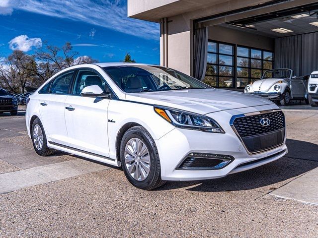 2017 Hyundai Sonata Hybrid SE