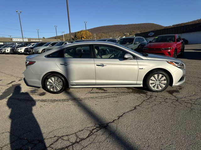 2017 Hyundai Sonata Hybrid SE