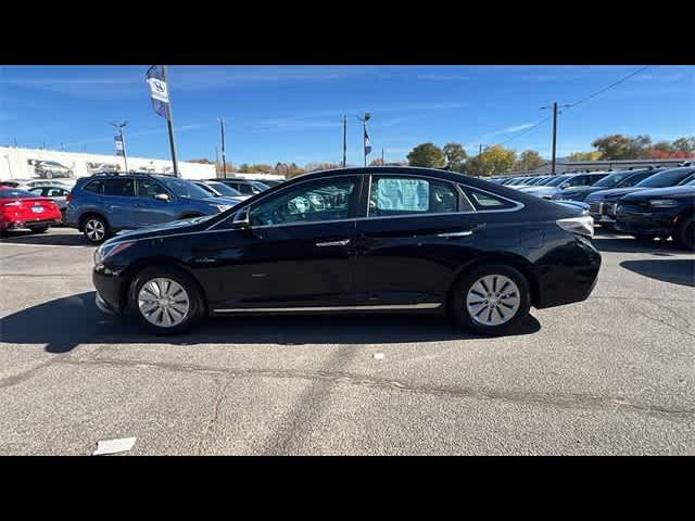 2017 Hyundai Sonata Hybrid SE