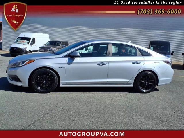 2017 Hyundai Sonata Hybrid SE