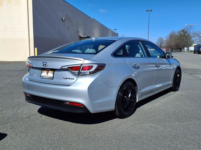 2017 Hyundai Sonata Hybrid SE