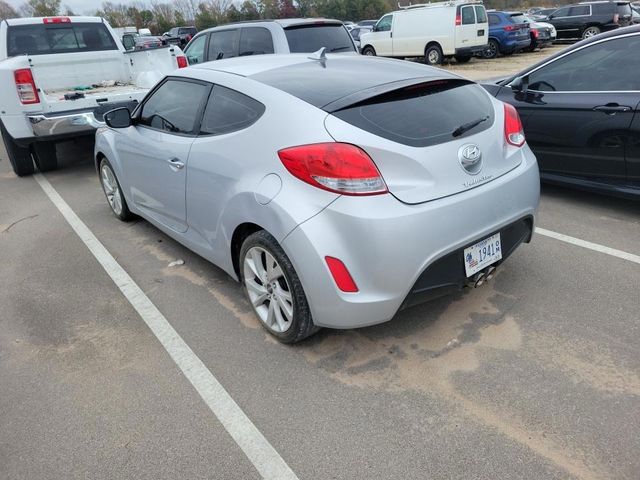 2017 Hyundai Veloster Base