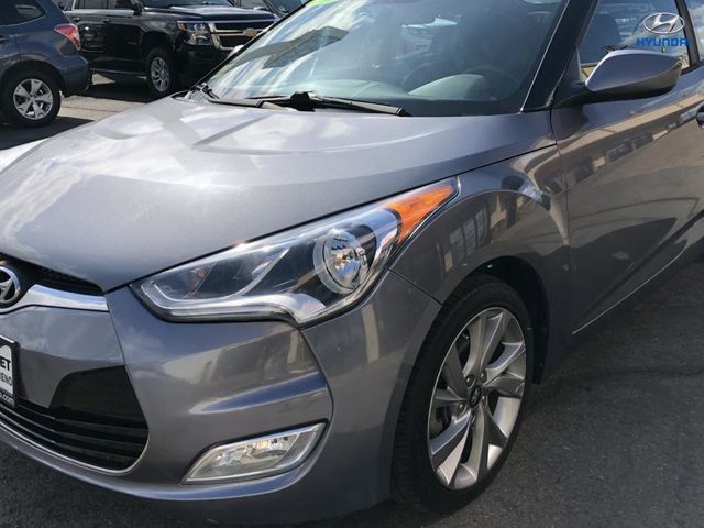 2017 Hyundai Veloster Base