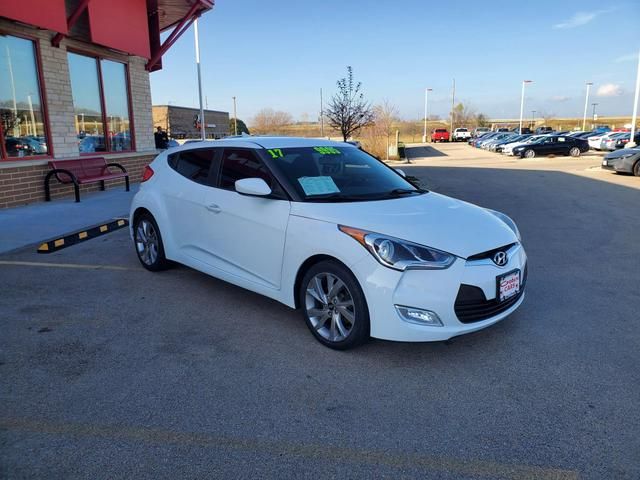 2017 Hyundai Veloster Base