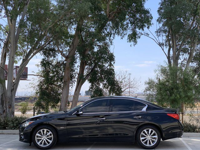 2017 INFINITI Q50 2.0T