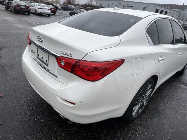 2017 INFINITI Q50 Red Sport 400