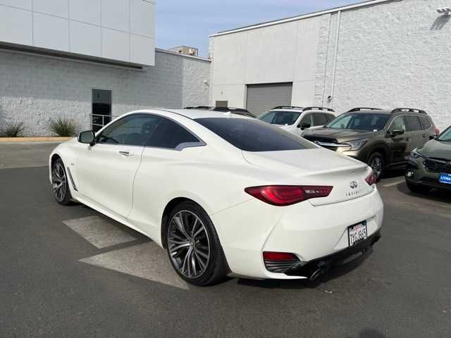 2017 INFINITI Q60 2.0T