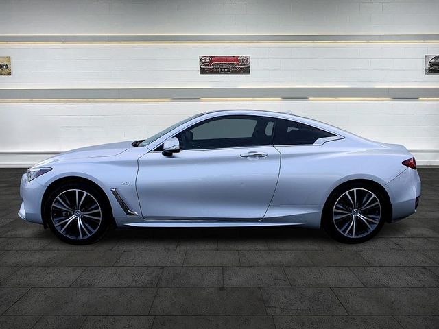 2017 INFINITI Q60 2.0T