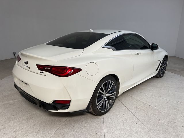 2017 INFINITI Q60 2.0T