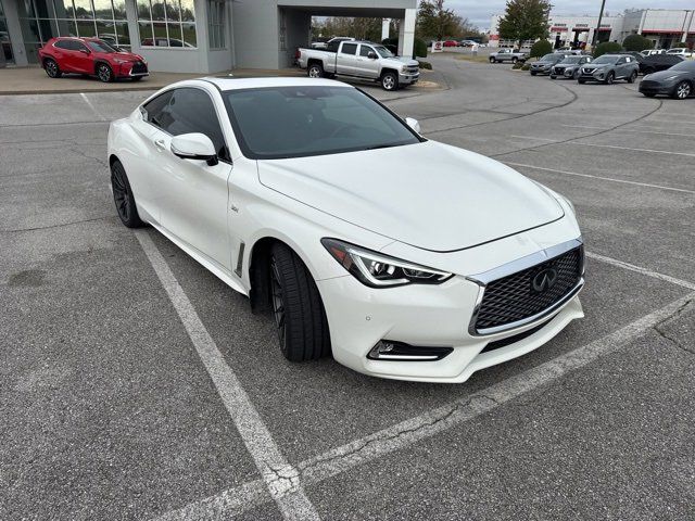 2017 INFINITI Q60 Sport