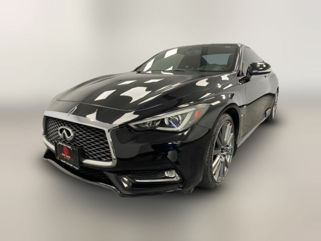 2017 INFINITI Q60 Sport