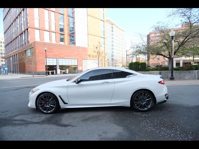 2017 INFINITI Q60 Red Sport 400