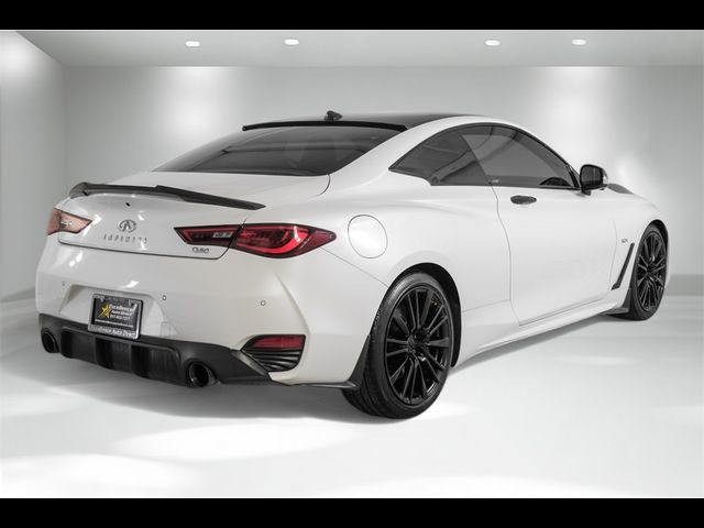 2017 INFINITI Q60 Sport