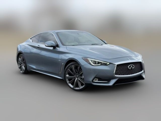 2017 INFINITI Q60 Sport