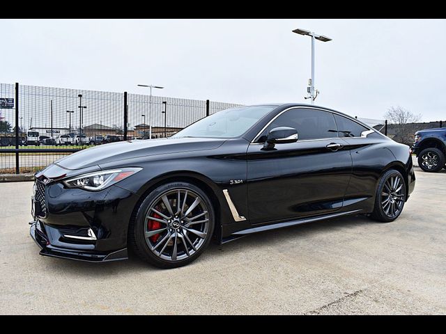 2017 INFINITI Q60 Red Sport 400