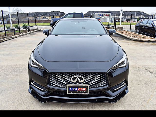 2017 INFINITI Q60 Red Sport 400