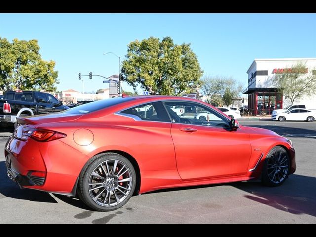 2017 INFINITI Q60 Red Sport 400