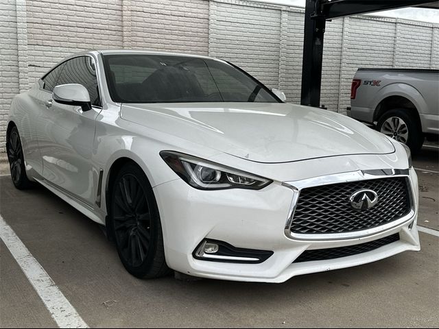 2017 INFINITI Q60 Red Sport 400