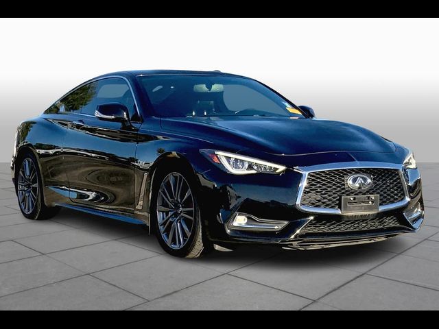 2017 INFINITI Q60 Red Sport 400