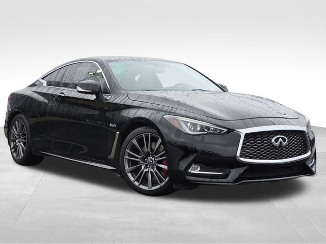 2017 INFINITI Q60 Red Sport 400