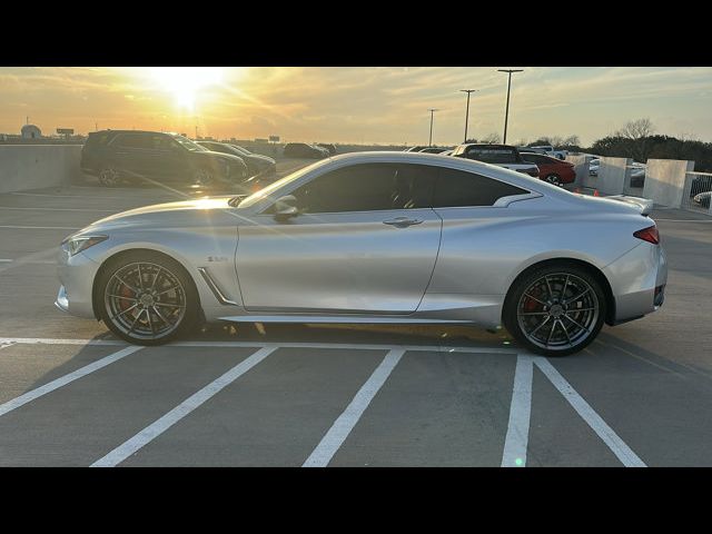 2017 INFINITI Q60 Red Sport 400