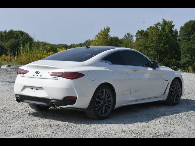 2017 INFINITI Q60 Red Sport 400