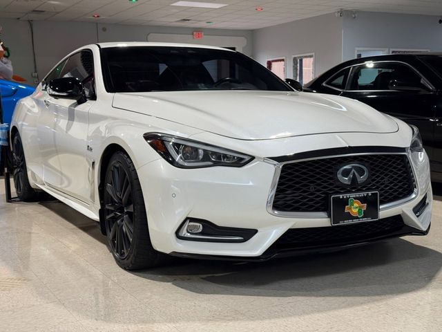 2017 INFINITI Q60 Red Sport 400