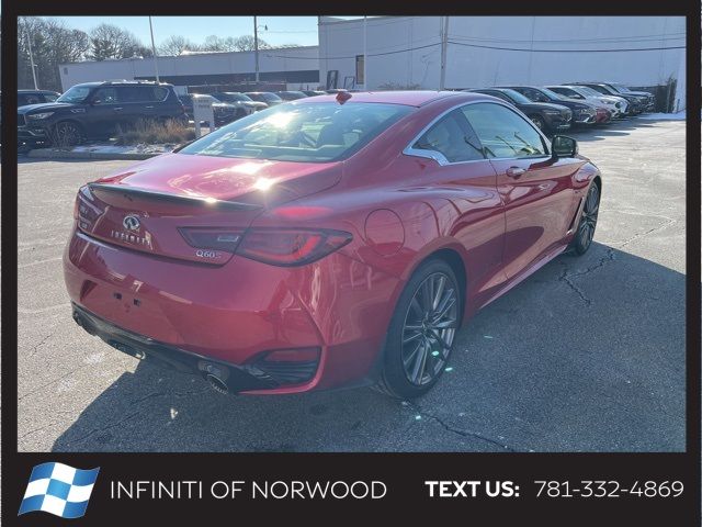 2017 INFINITI Q60 Red Sport 400