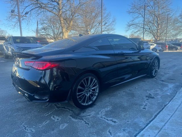 2017 INFINITI Q60 Red Sport 400