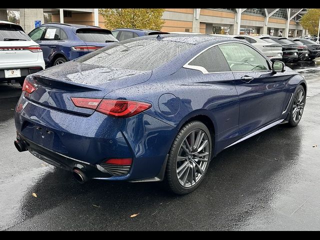 2017 INFINITI Q60 Red Sport 400