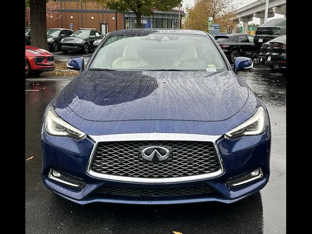 2017 INFINITI Q60 Red Sport 400